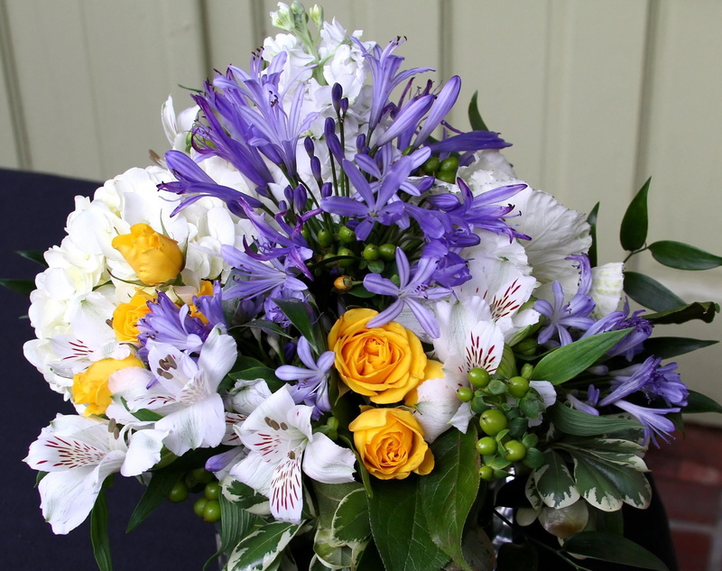 roses, berries, blossom, flower arrangement, multi Colored, close-up, bouquet, no people, nature, day, fragility, freesia, white, petal, flowers, purple
