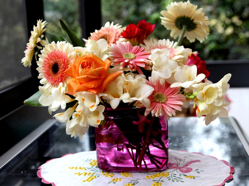 flowers, beautiful, white, indoors, cut Flowers, vulnerability, 2K, beauty In Nature, freesia, arrangement, pink, nature, plant, no People, composition