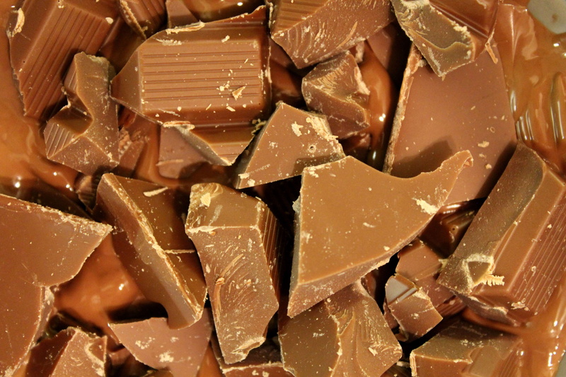 unhealthy eating, slice, backgrounds, freshness, food and drink, shape, temptation, nature, chopped, still life, close-up, chocolate, chunks, food, full frame
