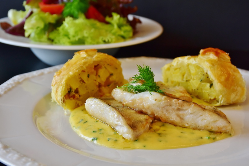 close-up, garnish, foodfoto, freshness, ready-to-eat, fry, ceramic, potato, potato strudel, tasty, sauce, pike perch, salad, wellbeing, plate, side dishes