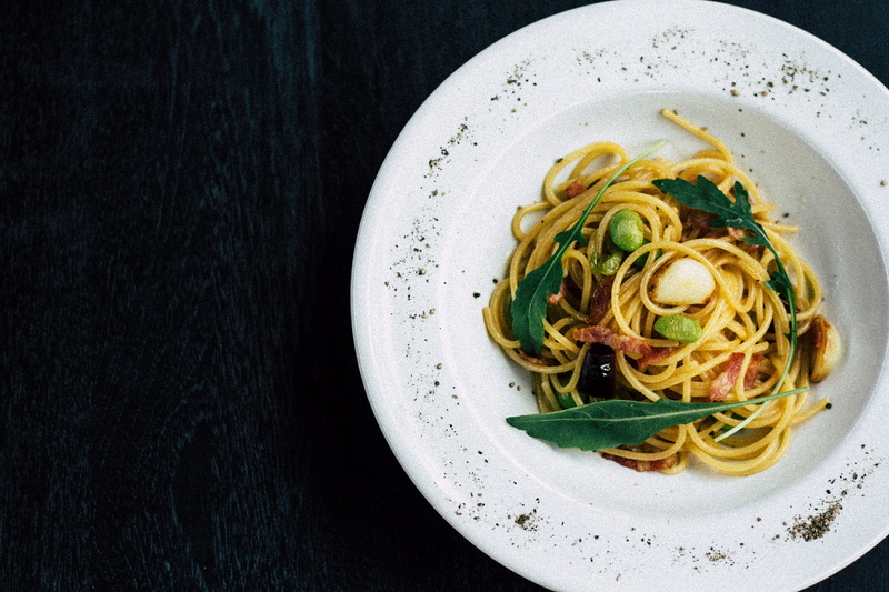 cooked, vegetarian food, directly above, spaghetti, basil, wellbeing, plate, photo, crockery, food, pasta, plat, vegetable, ready-to-eat, herb, white, dinner