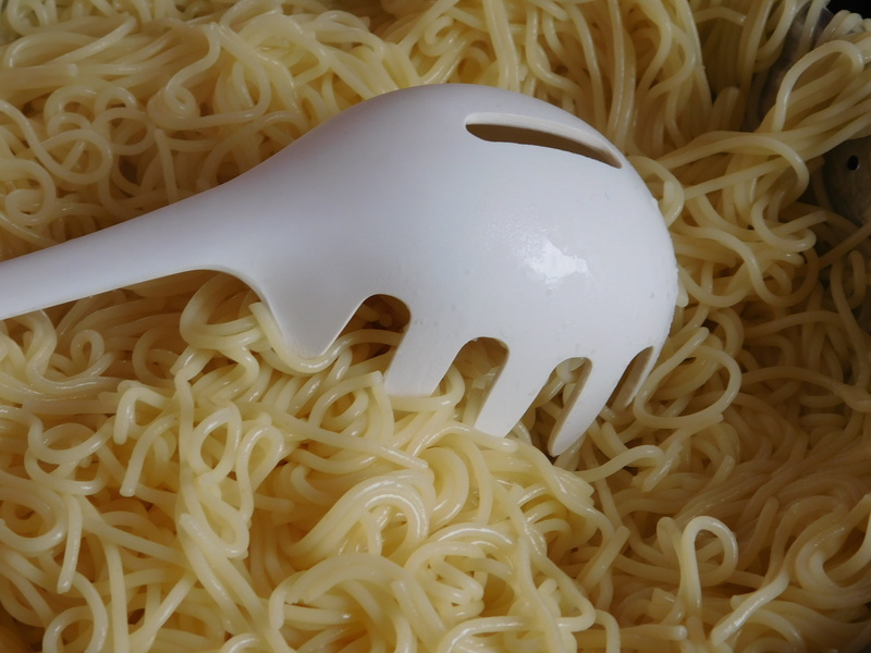 spaghetti, ready-to-eat, fish, spagetti, healthy eating, eat, yellow, indoors, italian, delicious, freshness, italian food, still life, nutrition, food
