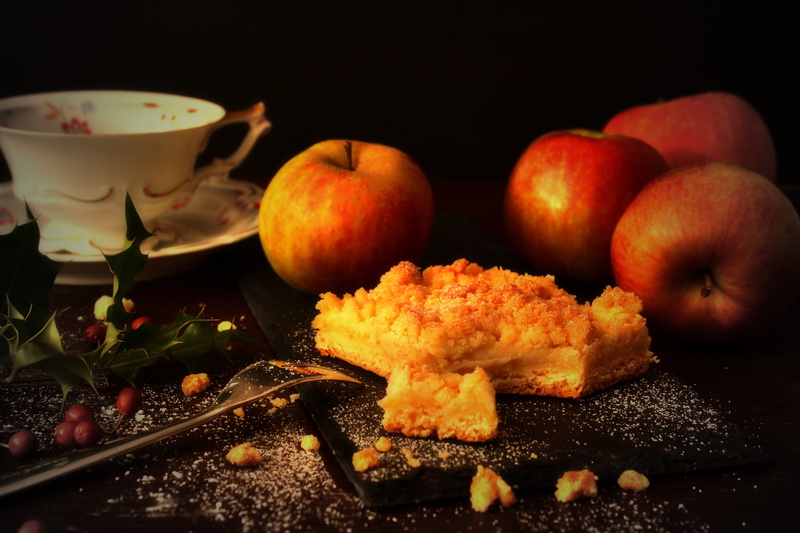 close-up, no people, tea cup, household equipment, apple streusel cake, black background, wellbeing, sugar, baker, still life, cookbook, kaffeeklatsch