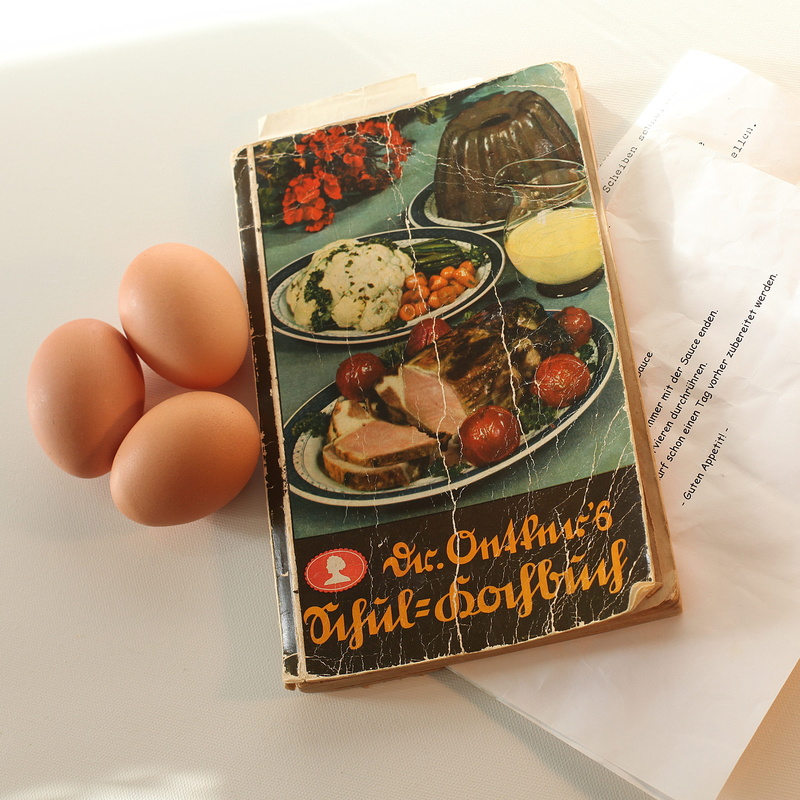 wellbeing, communication, Recipes, healthy eating, still life, egg, western script, homemade, ready-to-eat, tray, Cookbook, preparation, no people, bake