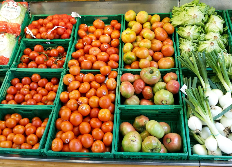 presentation market, vegetable, order, healthy, no people, market stall, abundance, freshness, vegetables, food and drink, choice, supermarket, variation