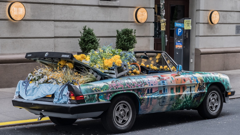 painting, greengrocers, land vehicle, motor vehicle, contemporary, graffiti, transportation, people, vegetables, 5K, architecture, sports, city, road