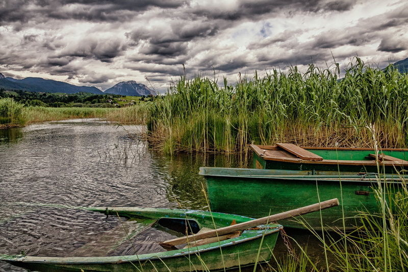 beauty in nature, lake, pressegger see, boats, grass, carinthia, outdoors, tranquil scene, clouds, day, landscape, tranquility, 4K, reed, no people, nautical Vessel