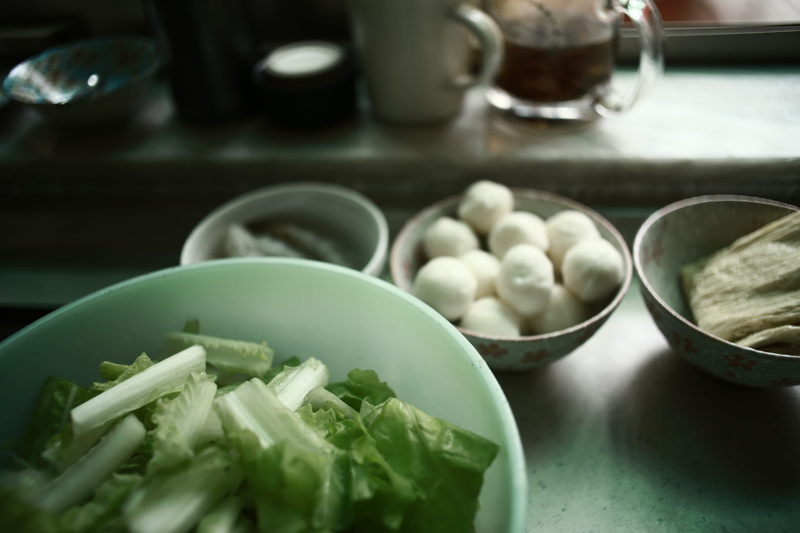 5K, bowl, lettuce, mixing bowl, soup bowl, still life, produce, freshness, household equipment, breakfast, dish, domestic kitchen, kitchen, coffee cup
