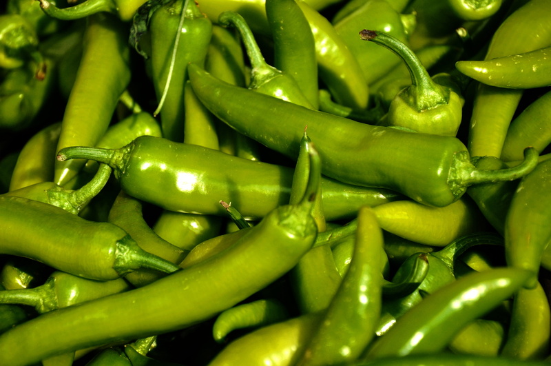 jalapeno pepper, green color, organic, green pepper, freshness, directly above, vegetables, retail, 4K, food and drink, no people, abundance, food, chili pepper