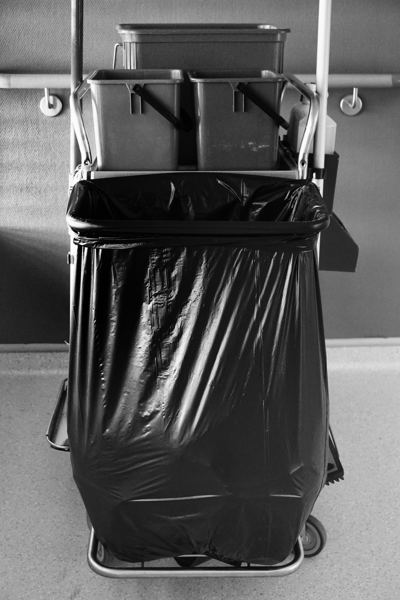 cleanliness, container, plastic, 5K, no people, bag, waste, hygiene, household equipment, cleaning, kitchen utensil, still life, recycling bin, recycling