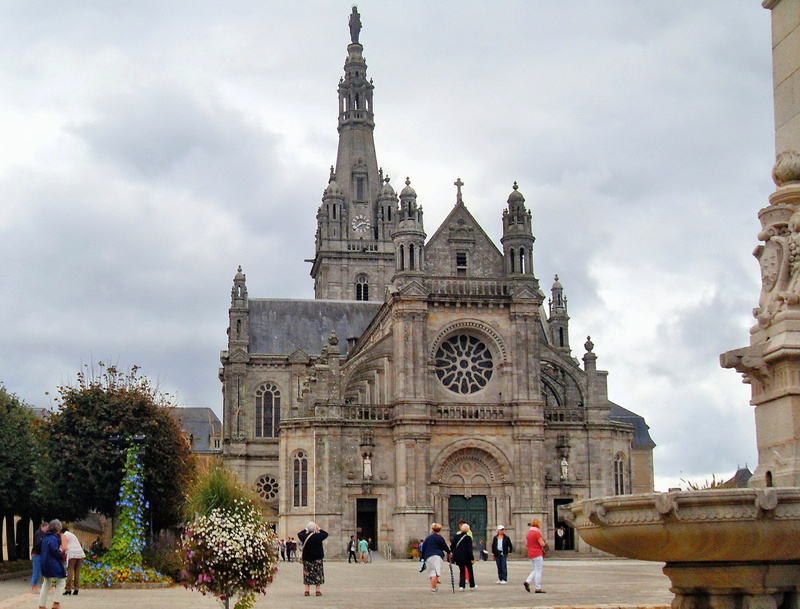 building exterior, brittany, pilgrimage, travel, tourism, architecture, spirituality, place of worship, ste-anne dauray, travel destinations, sky, belief