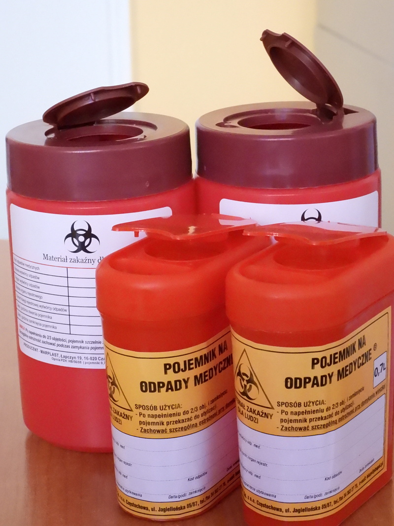 text, label, red, bottle, treatment, disease, indoors, the doctor, 4K, the nurses office, laboratory, still life, sign, the patient, dose, western script