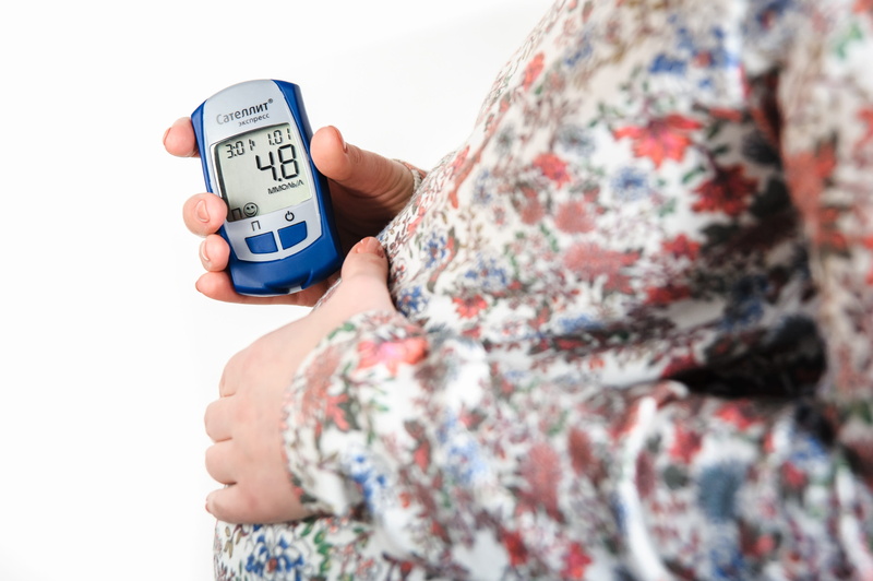 human hand, 2K, illness, care, females, pregnant, lifestyles, human body part, healthcare and medicine, thermometer, pregnancy, the meter, diabetes, medical condition