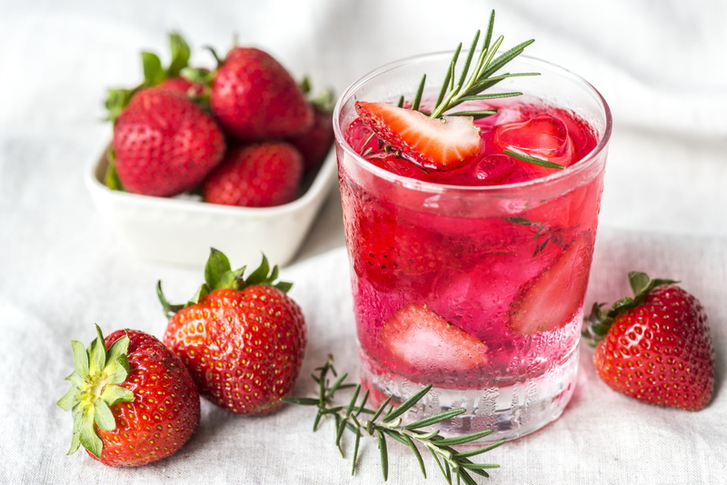 beneficial, indoors, food and drink, household equipment, herb, beverage, cold water, flavored, antioxidant, closeup, strawberry, healthy, ingredients