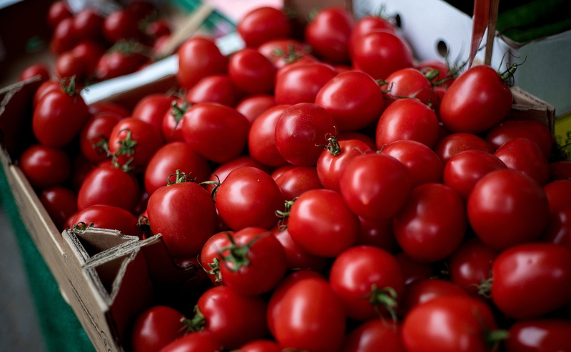 tomato, agriculture, healthy eating, freshness, frisch, tomatoes, market, container, eat, no people, food, cook, fruit, litchi tomato, vegetable, ripe