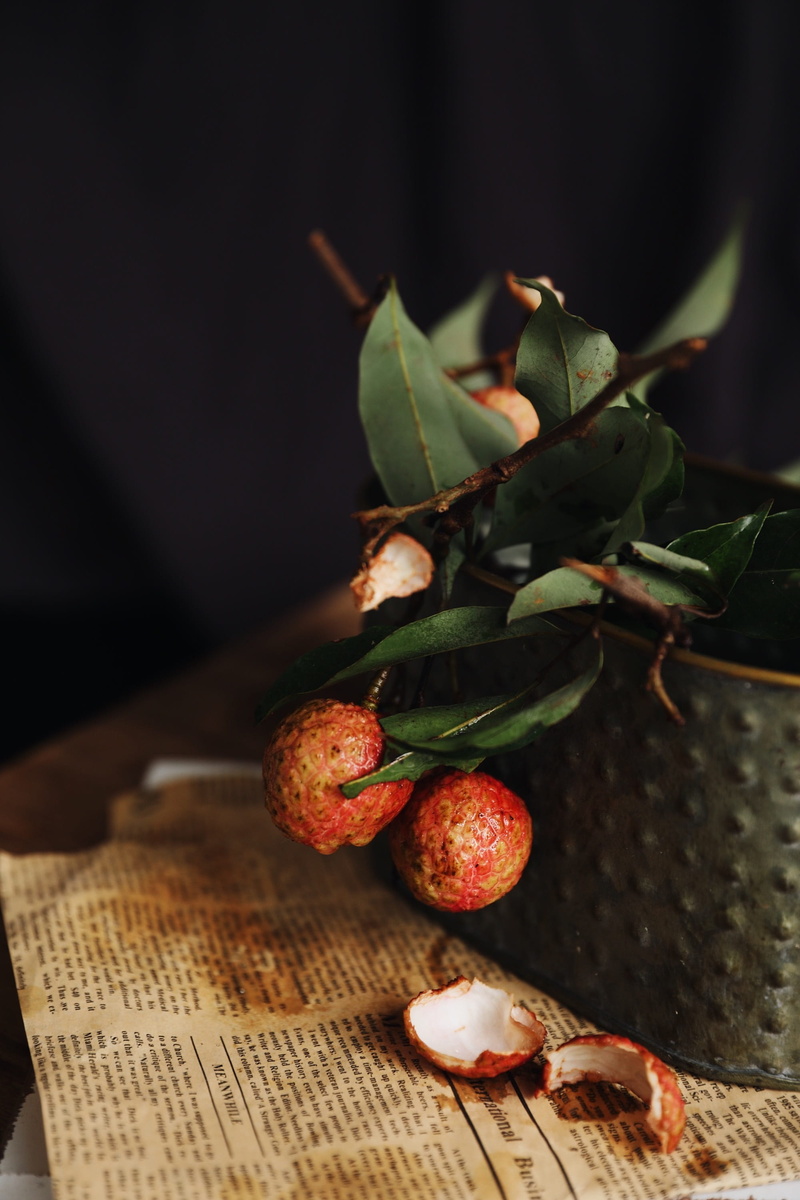 still life, wellbeing, healthy eating, red, berry fruit, ripe, nature, day, food, food and drink, plant part, leaf, focus on foreground, no people, table