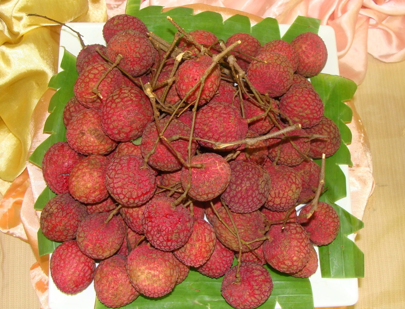 nature, bangkok, Litchi Chinensis, table, still life, tropical, tropical fruit, strawberry, tasty, wellbeing, ripe, thailand, 1080P, no people, abundance