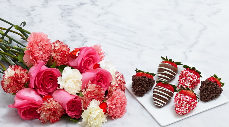 delicious, 2K, snow, Gift, proflowers, flower head, strawberries, celebration, wedding, SharisBerries, flower arrangement, Present, flowering plant, nature