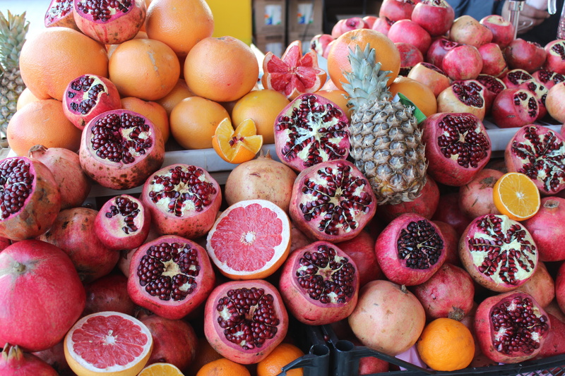 orange, day, consumerism, sale, Pomelos, Grenade, retail, freshness, outdoors, abundance, fruits, high angle view, wellbeing, variation, grapefruit, still life