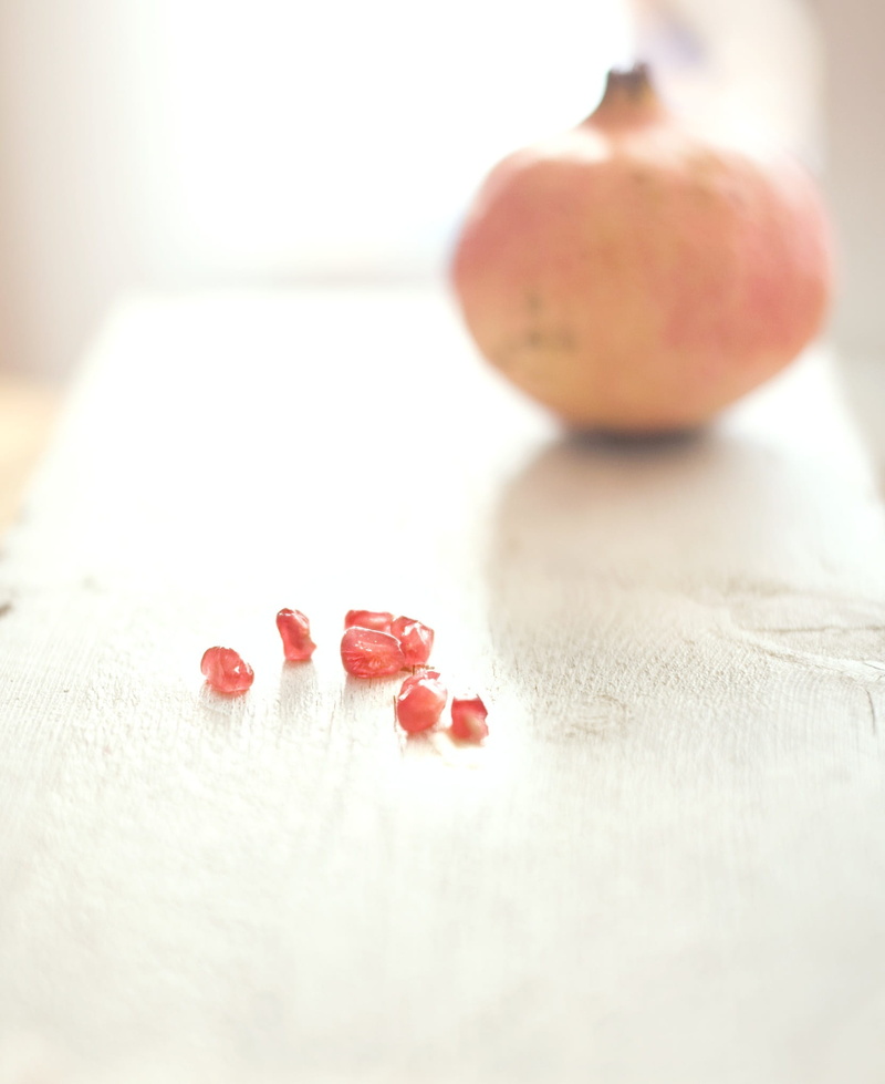 freshness, food, indoors, soft focus, selective focus, healthy eating, table, focus on foreground, close-up, 1080P, fruit, ripe, no people, pomegranate