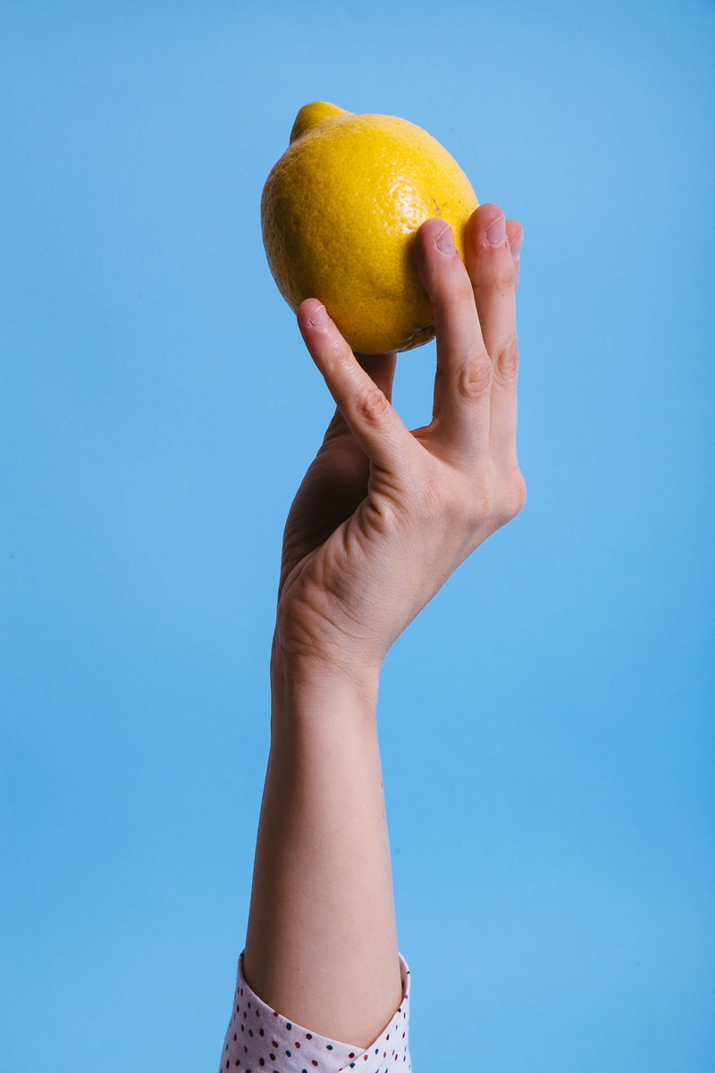 caucasian Ethnicity, females, beauty, one Person, citrus Fruit, studio, set design, hand, nature, summer, 4K, ripe, acid, yellow, people, freshness, selfcare