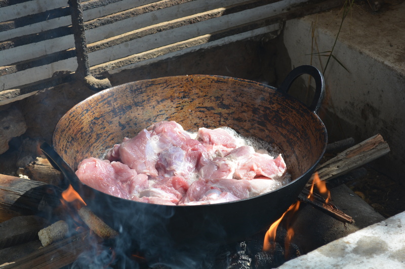 burning, freshness, gastronomy, preparing food, greaves, fire - natural phenomenon, pork rind, no people, preparation, pork, pig, outdoors, nature, day