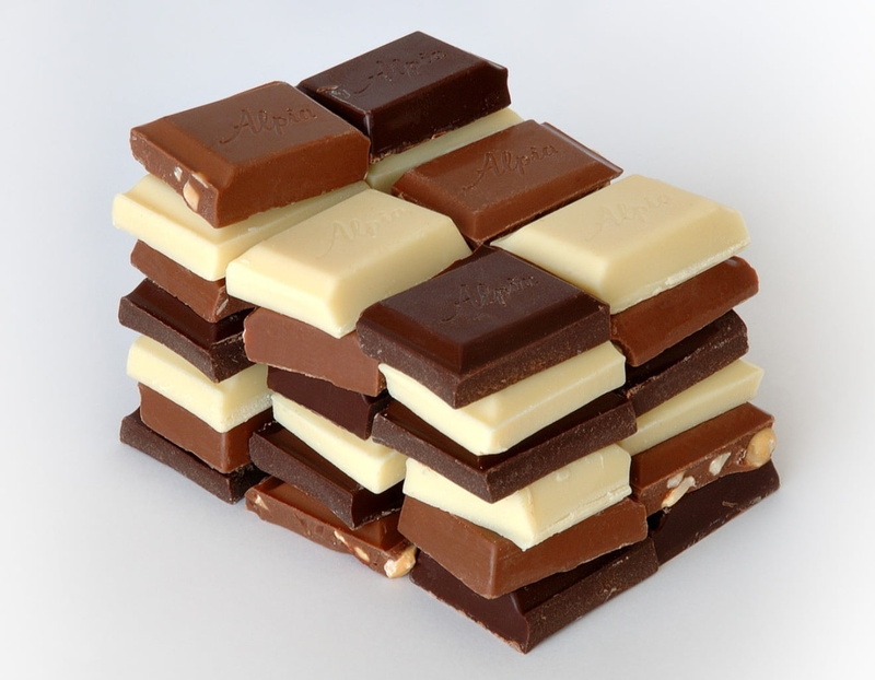 slice, chocolate, sugar, no People, sweet Food, blocks, heap, part Of, indulgence, food and drink, unhealthy eating, backgrounds, gourmet, cream, close-up