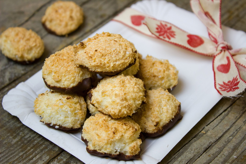 coconut, food, small cakes, food and drink, chocolate, sugar, bake, indoors, studio shot, shortbread cookies, christmas, christmas cookies, freshness, high angle view