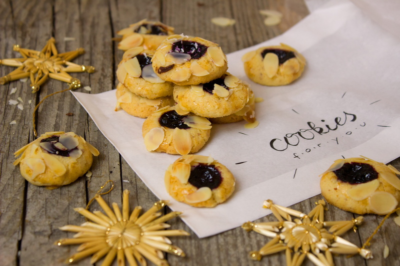 western script, pastries, 5K, dough, christmas, christmas time, focus on foreground, indoors, freshness, text, eat, bakery, christmas baking, food and drink