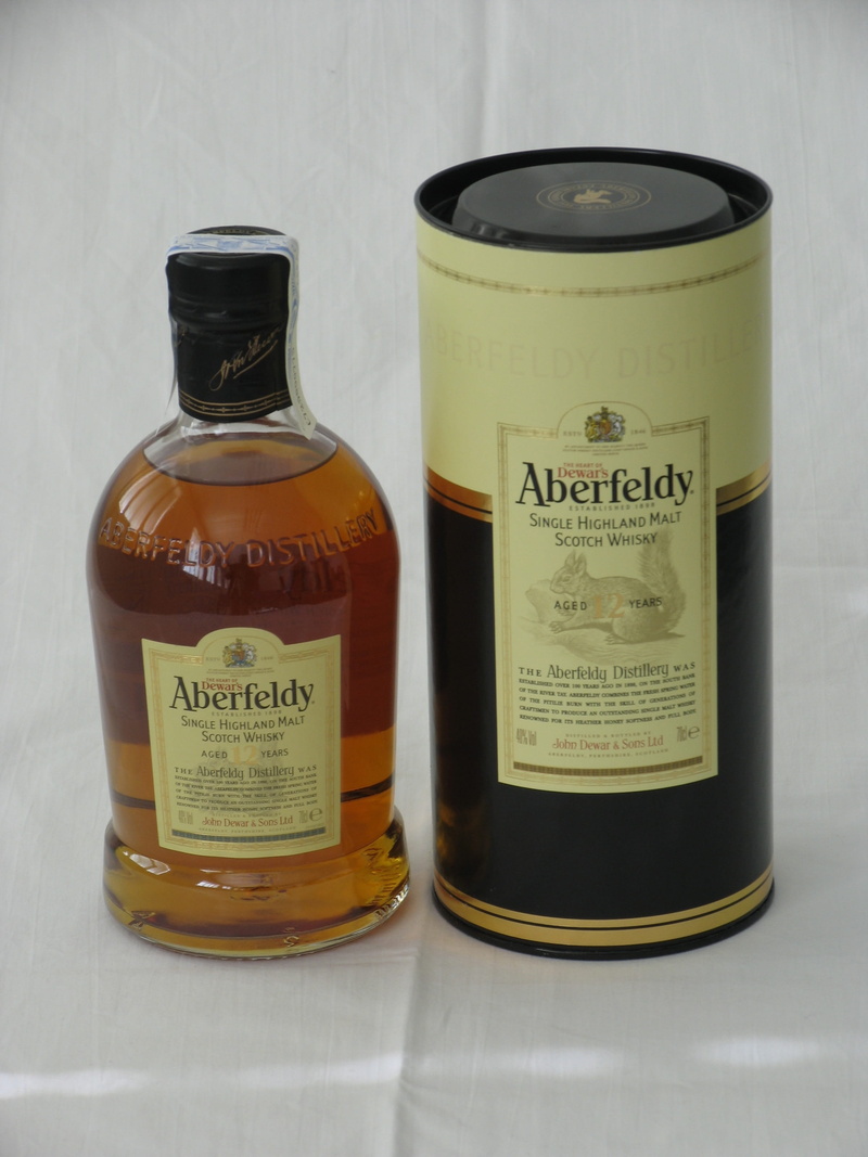 western script, no people, container, choice, still life, food and drink, lid, Scottish, table, close-up, Premium, text, Wisky, bottle, food, studio shot