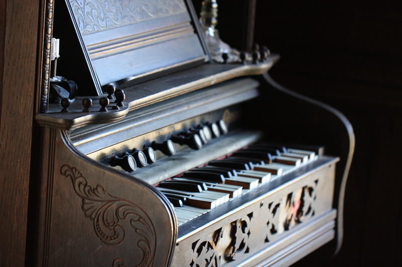 building, old, countryside, piano key, 4K, still life, close-up, musical equipment, focus on foreground, vintage, selective focus, piano, antique, arts culture and entertainment