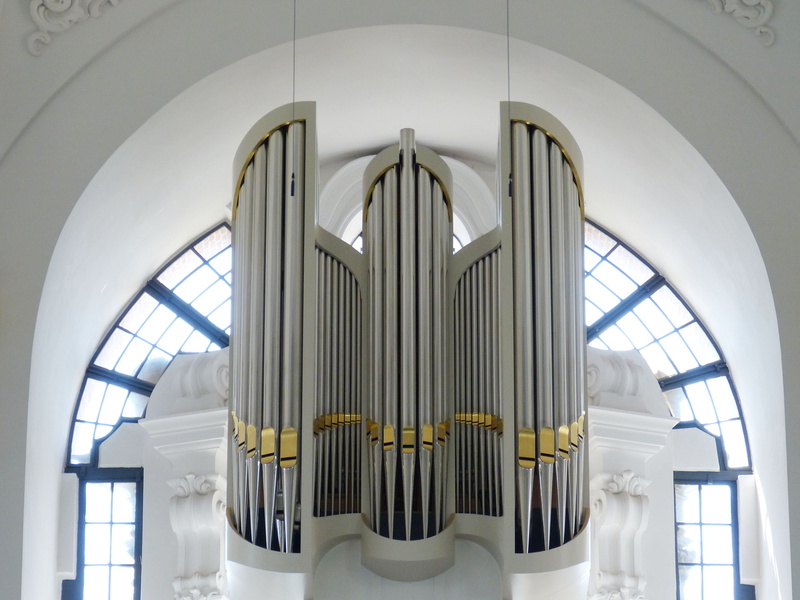 arch, metal, pipe organ, architectural column, religion, low angle view, organ, organ whistle, hanging, no people, whistle, musical instrument, church
