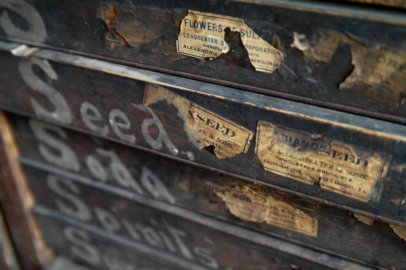 organizer, communication, 4K, dirty, western script, indoors, brown, antique, drawer, label, old-fashioned, metal, no people, architecture, wall, close-up