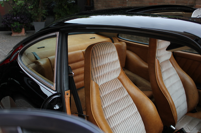 door, interior, mode of transportation, bucket, transportation, vintage car, no people, detail, 5K, car door, empty, seat, day, opened, land vehicle, leather