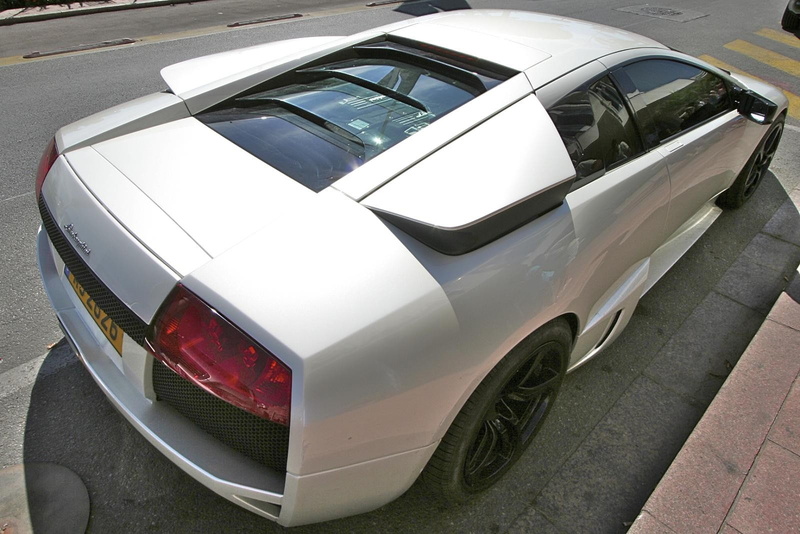 Lamborghini, stationary, close-up, reflection, car, city, wheel, focus on foreground, windshield, motor vehicle, land vehicle, street, modern, glass - material