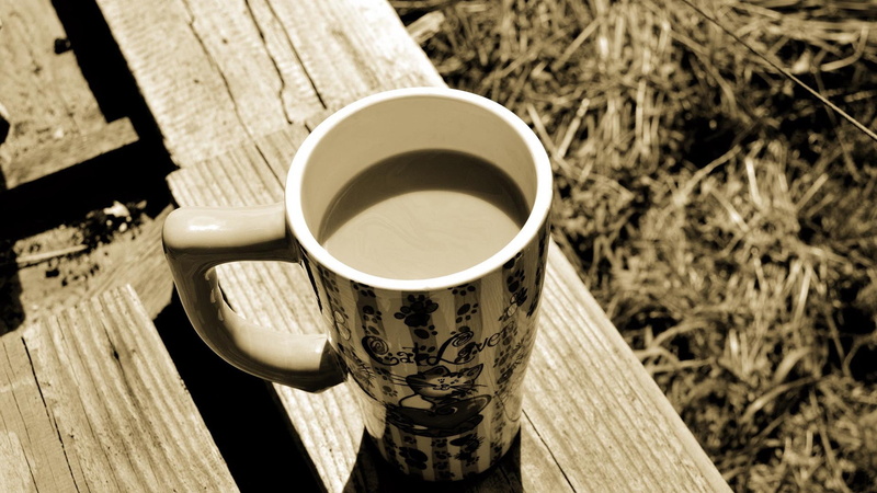 wood - material, no people, coffee mug, drinking vessel, sugar, plate, coffee - drink, vessel, coffee cup, spoon, food and drink, non-alcoholic beverage