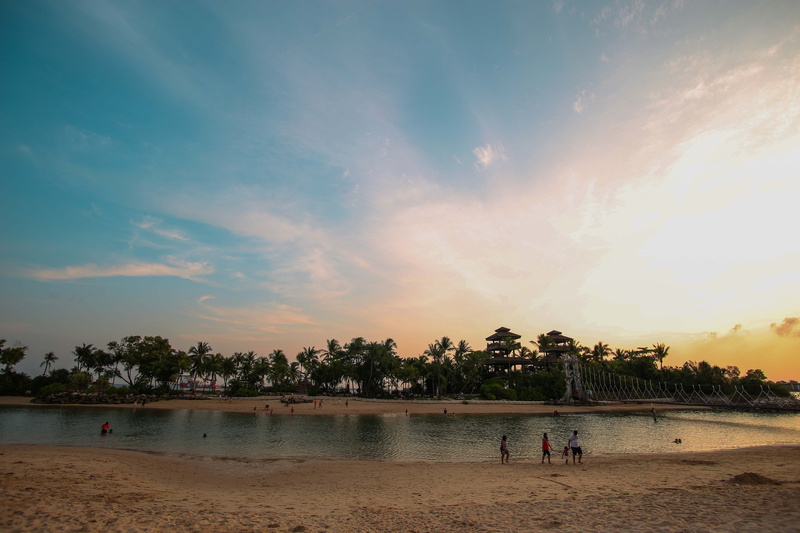 water, cloud - sky, sky, tranquility, nature, men, leisure activity, 5K, sea, tree, land, people, sunset, lifestyles, real people, sentosa island, singapore