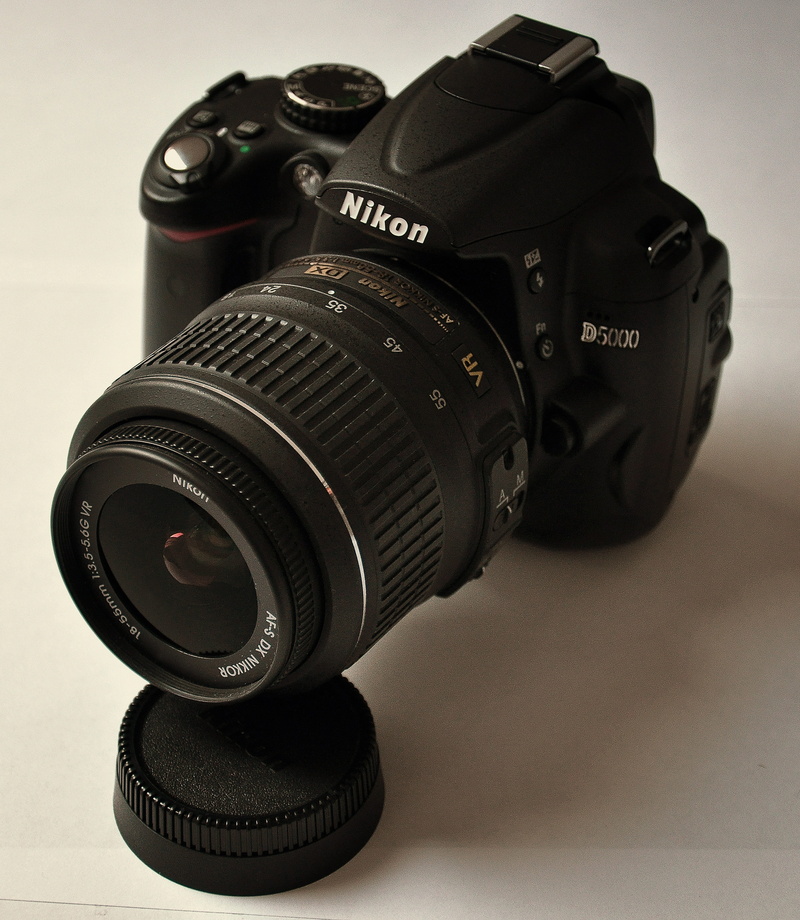 aperture, photograph, modern, photo, technology, lens - eye, home video camera, slr camera, shutter, still life, nikon, digital single-lens reflex camera