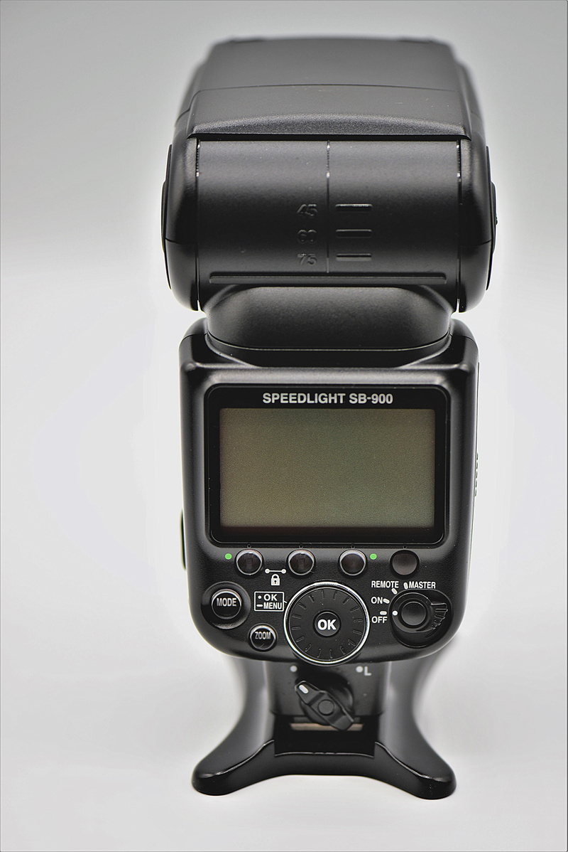 wealth, studio shot, finance, communication, gray, metal, lighting, push button, flash light, indoors, technology, camera accessories, retro styled, single object