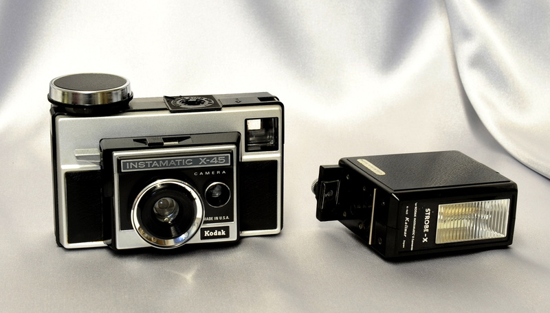 camera, electric eye, CdS meter, shutter, 1080P, aperture, American, background, flash SITROBE-X, Kodak Instamatic X-45