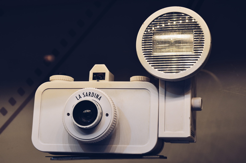close-up, arts culture and entertainment, music, focus on foreground, indoors, single object, nightlife, flash, still life, sardina, classic, number, equipment