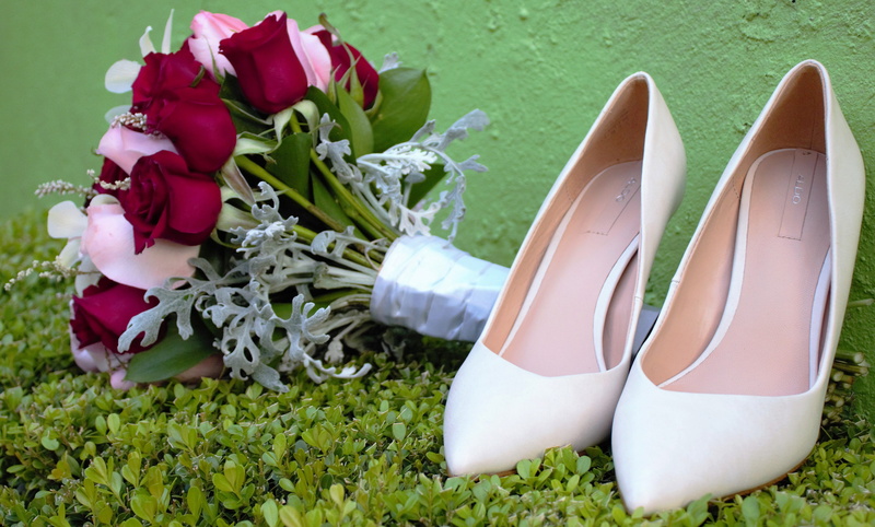 flower, Slippers, plant, shoe, femane, flower head, 4K, growth, White, freshness, Wedding, gardening, fragility, no people, beauty in nature, nature, rose - flower