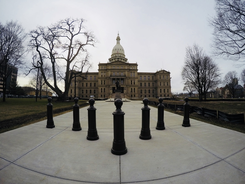 history, outdoors, travel, the past, plant, travel destinations, michigan, building, tree, city, capital, day, 4K, downtown, architecture, architectural column