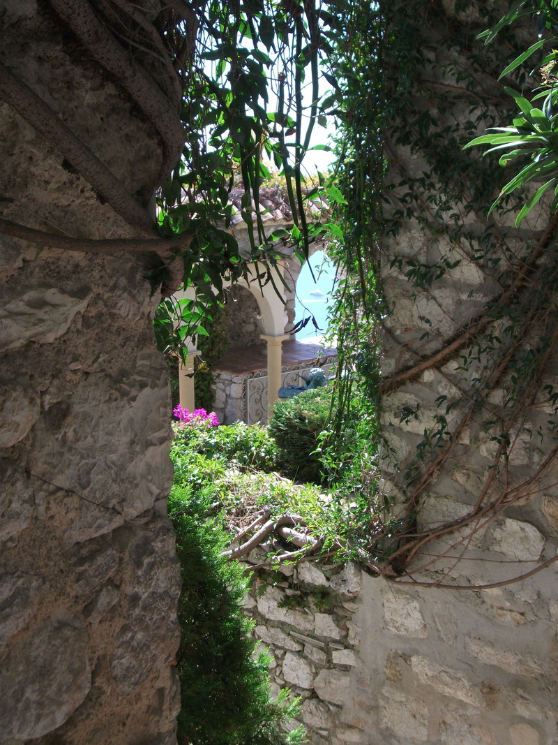 èze, stone wall, growth, 2K, built structure, building exterior, tree, building, architecture, religion, beauty in nature, urlaub in eze france, no people
