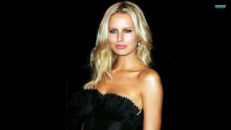 looking at camera, beautiful woman, women, fashion, young adult, 1080P, green eyes, beautiful people, beauty, bare shoulders, hair, dress, Karolina Kurkova