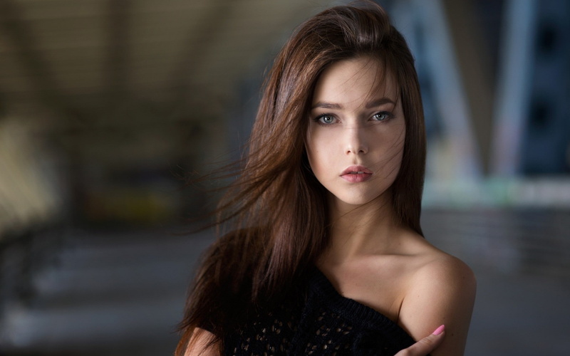 1080P, brown hair, young women, long hair, focus on foreground, one person, teenager, beauty, hairstyle, headshot, serious, fashion, adult, strapless