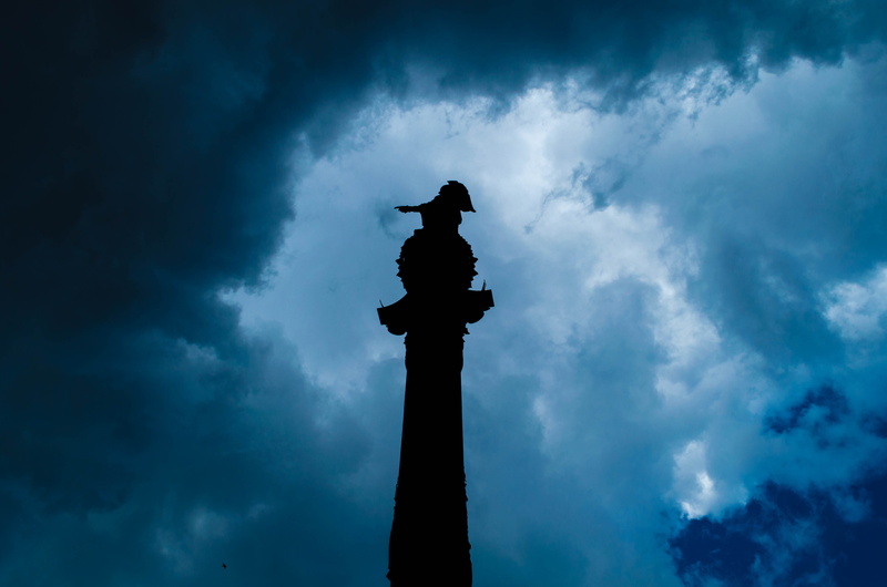 memorial, no people, clouds, silhouette, human representation, 4K, the past, barcelona, history, cloud - sky, architecture, storm, travel destinations