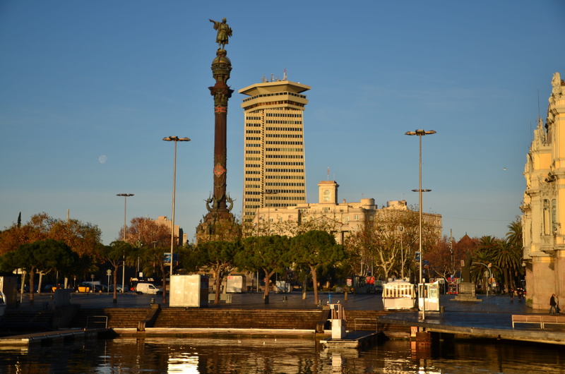 water, colon statue, 4K, waterfront, Colon, day, Spain, group of people, travel, real people, architecture, clear sky, city, nature, outdoors, travel destinations