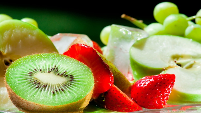 cross section, fresh, focus on foreground, organic, vegetarian, wellbeing, exotic, meal, nutrition, fruits, juicy, health, strawberry, red, fruit, melon