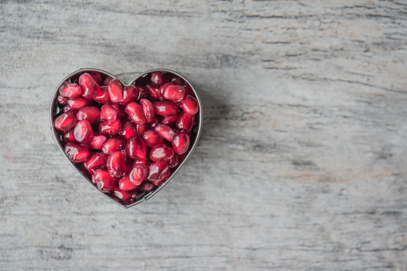 red, wellbeing, food and drink, filled, color, studio shot, confection, pomegranate seed, seeds, 4K, silver, tasty, shape, heart, delicious, seed, nutrition